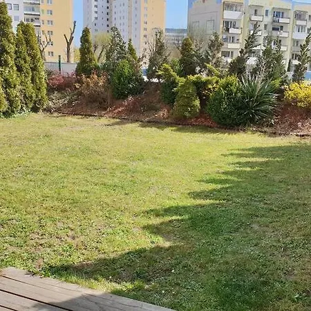Appartamento Apartament Ze Slonecznym Ogrodem