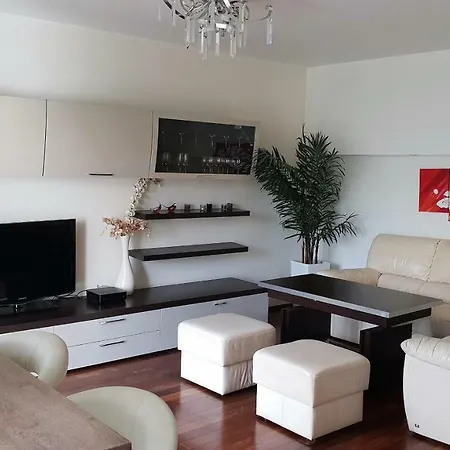 Apartament Ze Slonecznym Ogrodem
